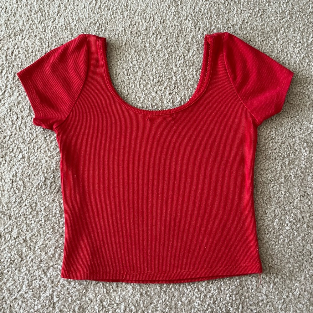 Red Ribbed Crop Top - Picture 3 of 4